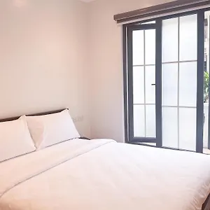  Inn Santos House